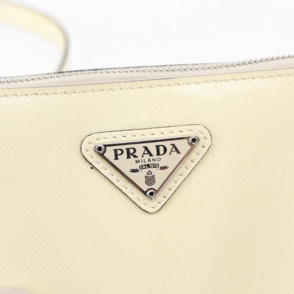 PRADA Chain Shoulder Bag Safiano leather White Silver Auth 153937 - Picture 13 of 16